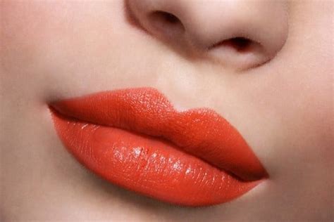 best coral lipstick for blondes.